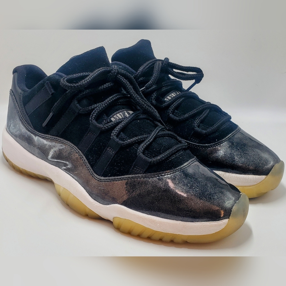 Jordan 11 Low Barons